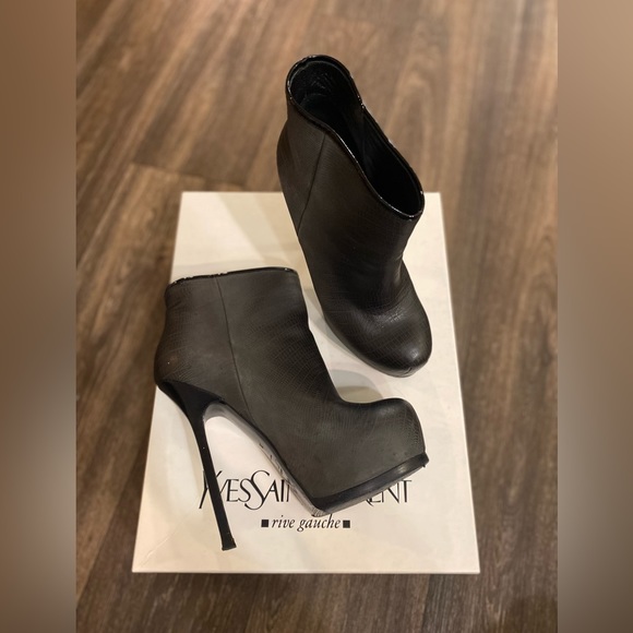 YSL Stunning Rounded Toe Platform Booties! - Picture 4 of 11